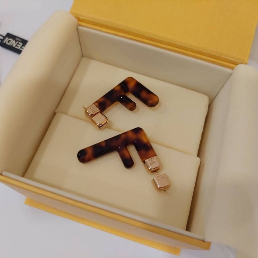 FENDI經典FF琥珀LOGO耳環-6