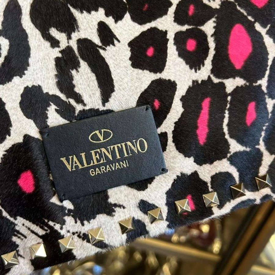 Valentino 手拿包 非常新-0