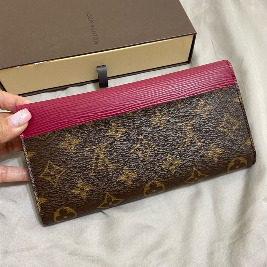 全新 保證正品 LV M60498 Marie-Lou 信封長夾/經典花紋EPI皮革拼接扣式長夾.紫紅-7
