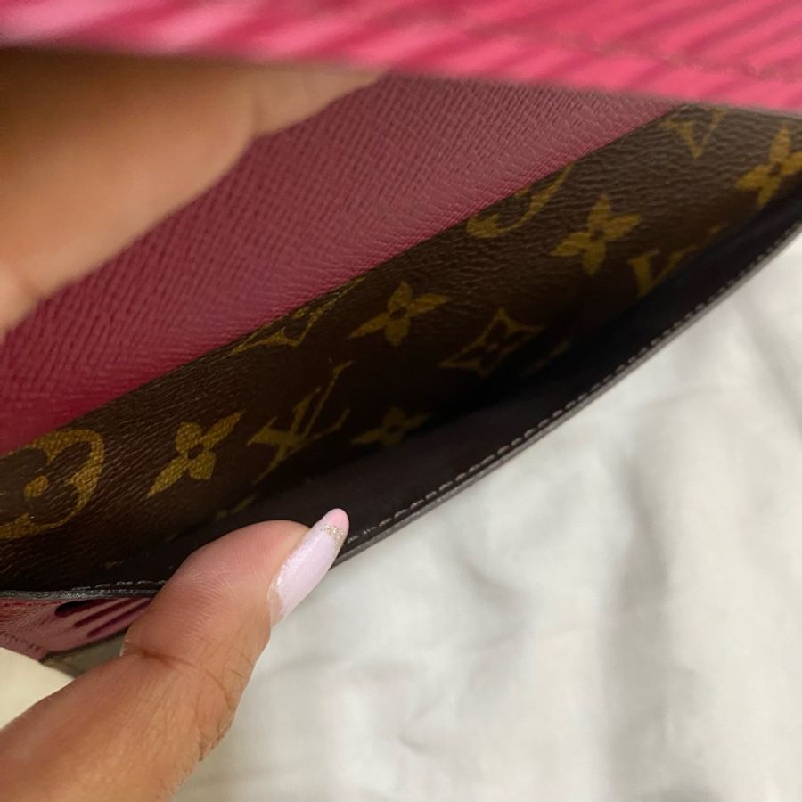 全新 保證正品 LV M60498 Marie-Lou 信封長夾/經典花紋EPI皮革拼接扣式長夾.紫紅-13