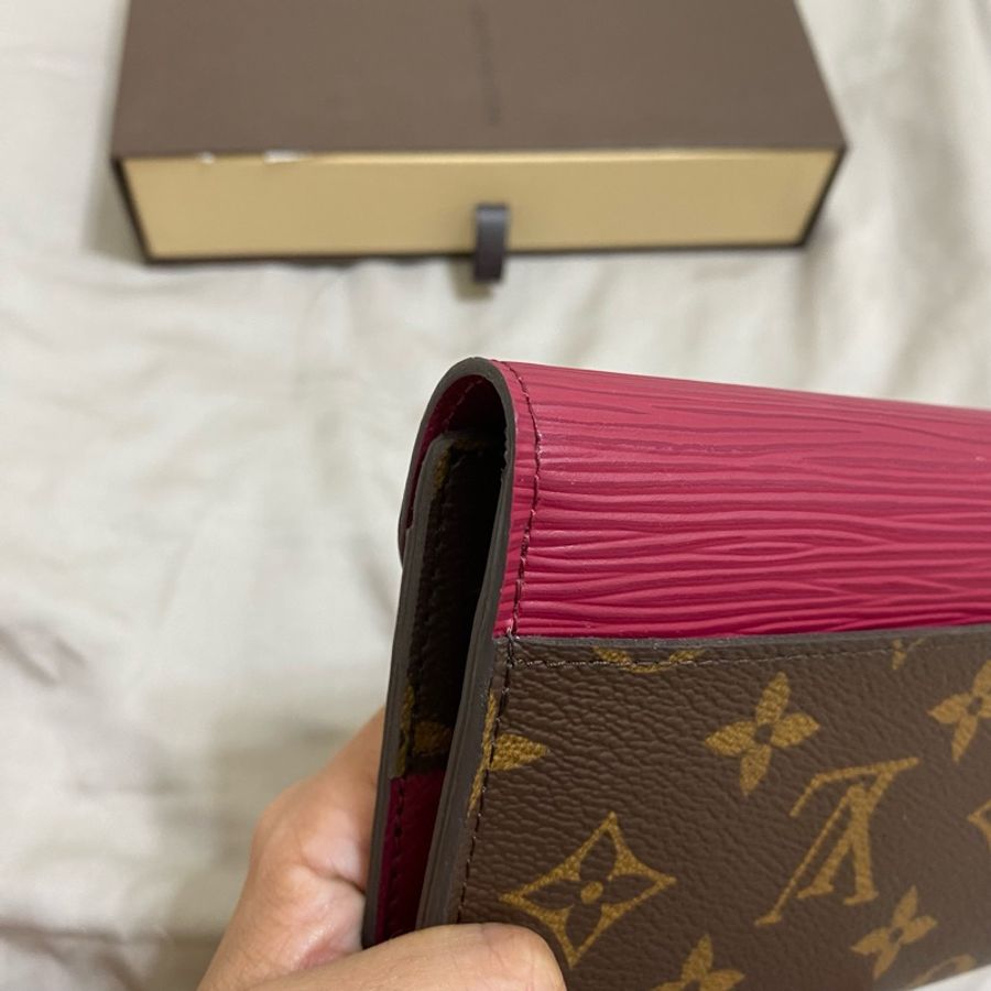 全新 保證正品 LV M60498 Marie-Lou 信封長夾/經典花紋EPI皮革拼接扣式長夾.紫紅-16