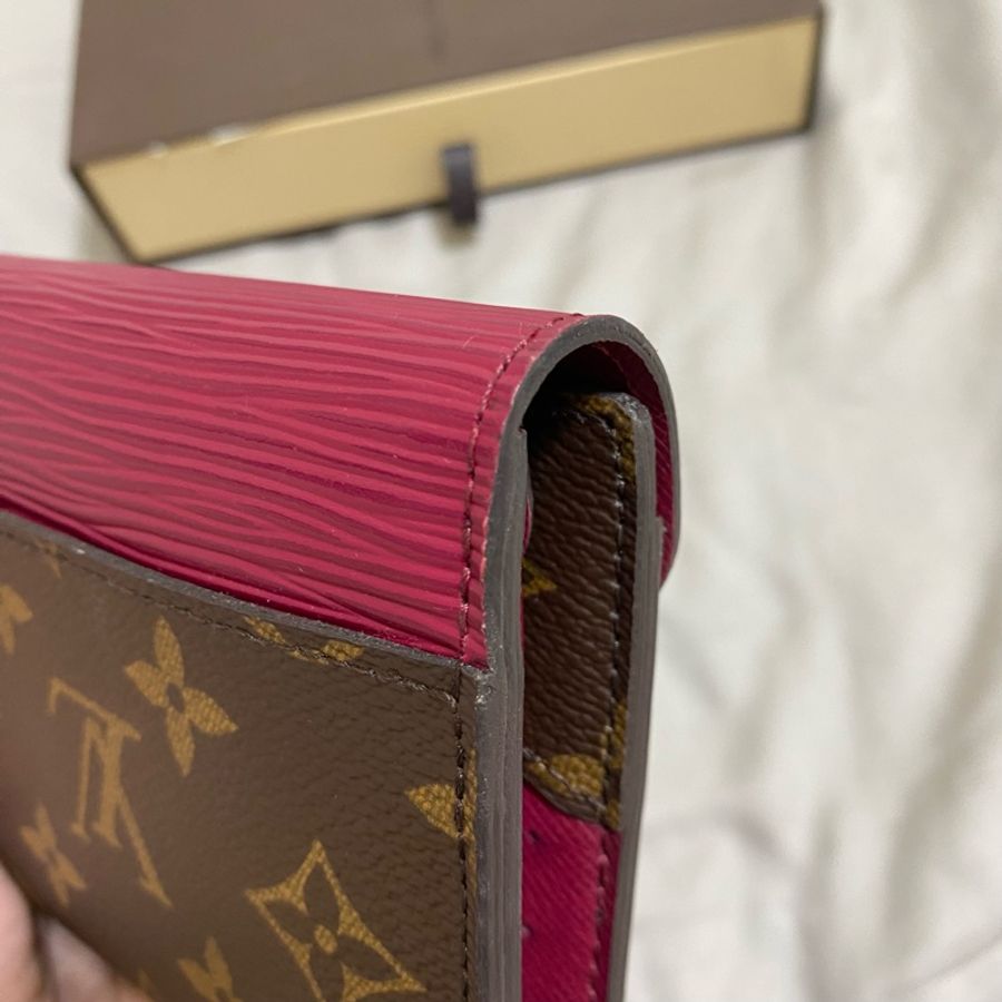 全新 保證正品 LV M60498 Marie-Lou 信封長夾/經典花紋EPI皮革拼接扣式長夾.紫紅-17