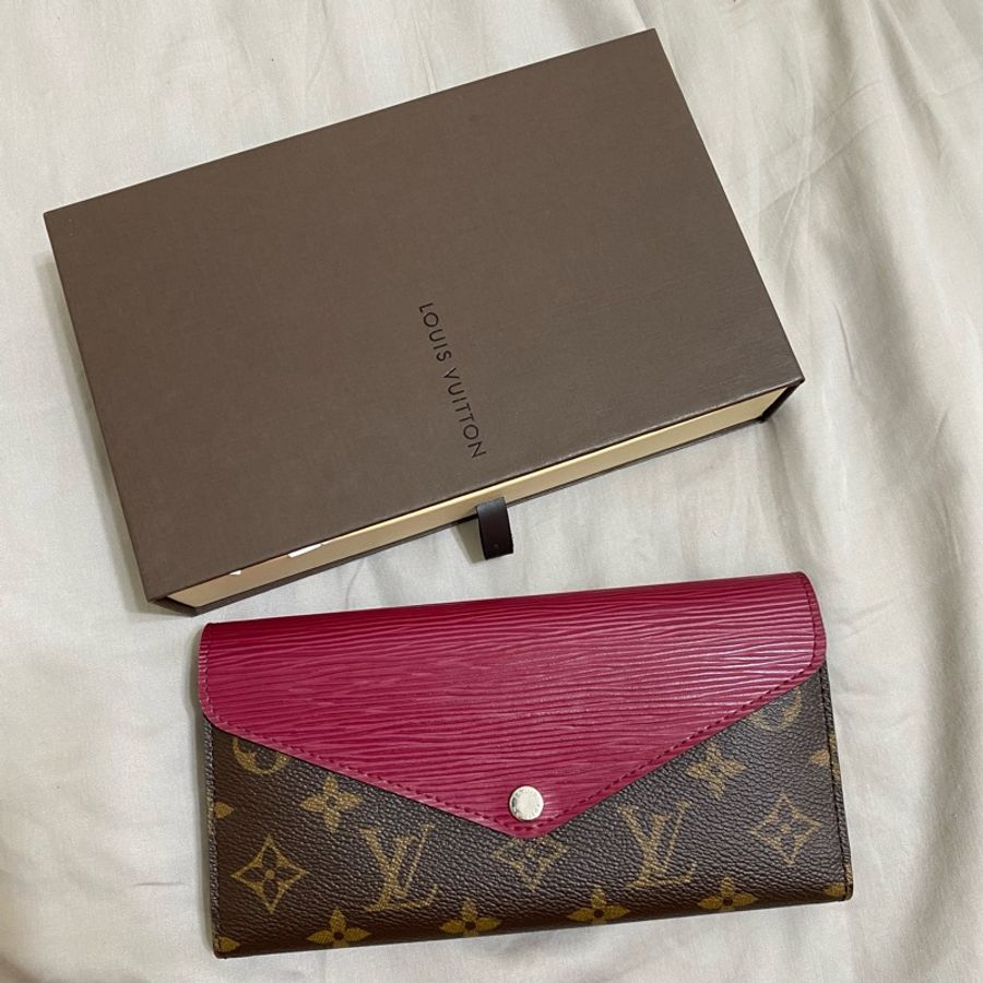 全新 保證正品 LV M60498 Marie-Lou 信封長夾/經典花紋EPI皮革拼接扣式長夾.紫紅-19