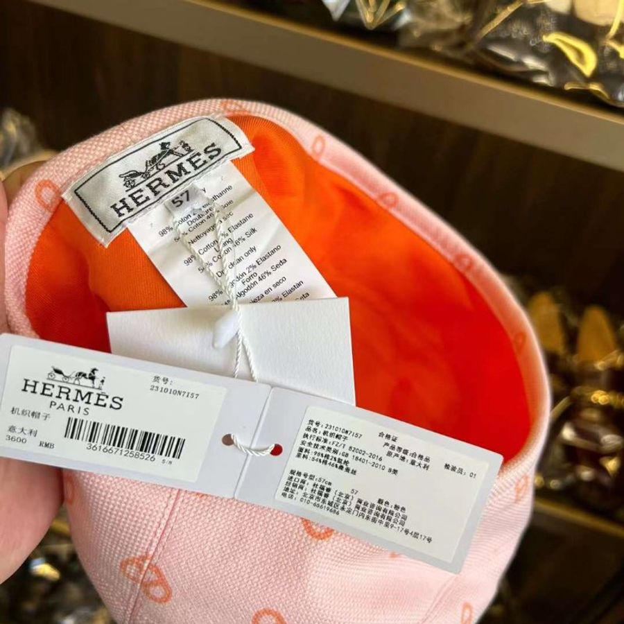 Hermès貝雷帽  全新帶吊牌 57 經典豬鼻子滿logo 少女心爆棚的粉色-5