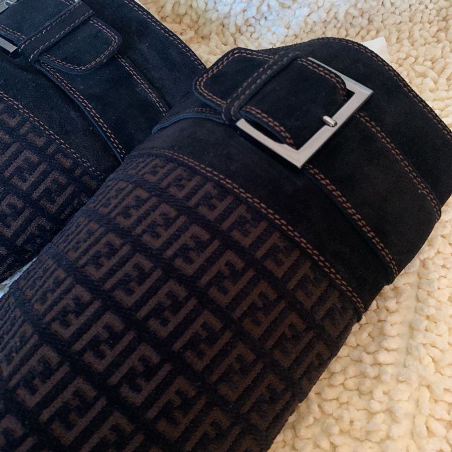 【二手私物】 Fendi 立體LOGO 羊皮長靴 狀況佳 超低價 錯過可惜-17