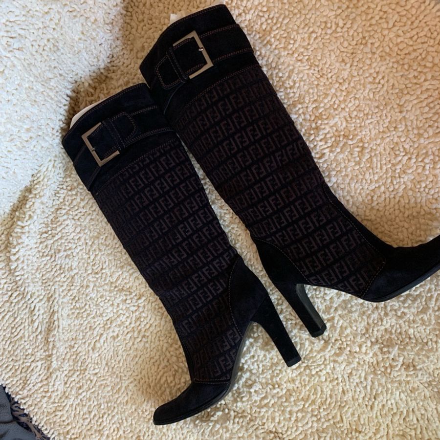 【二手私物】 Fendi 立體LOGO 羊皮長靴 狀況佳 超低價 錯過可惜-19