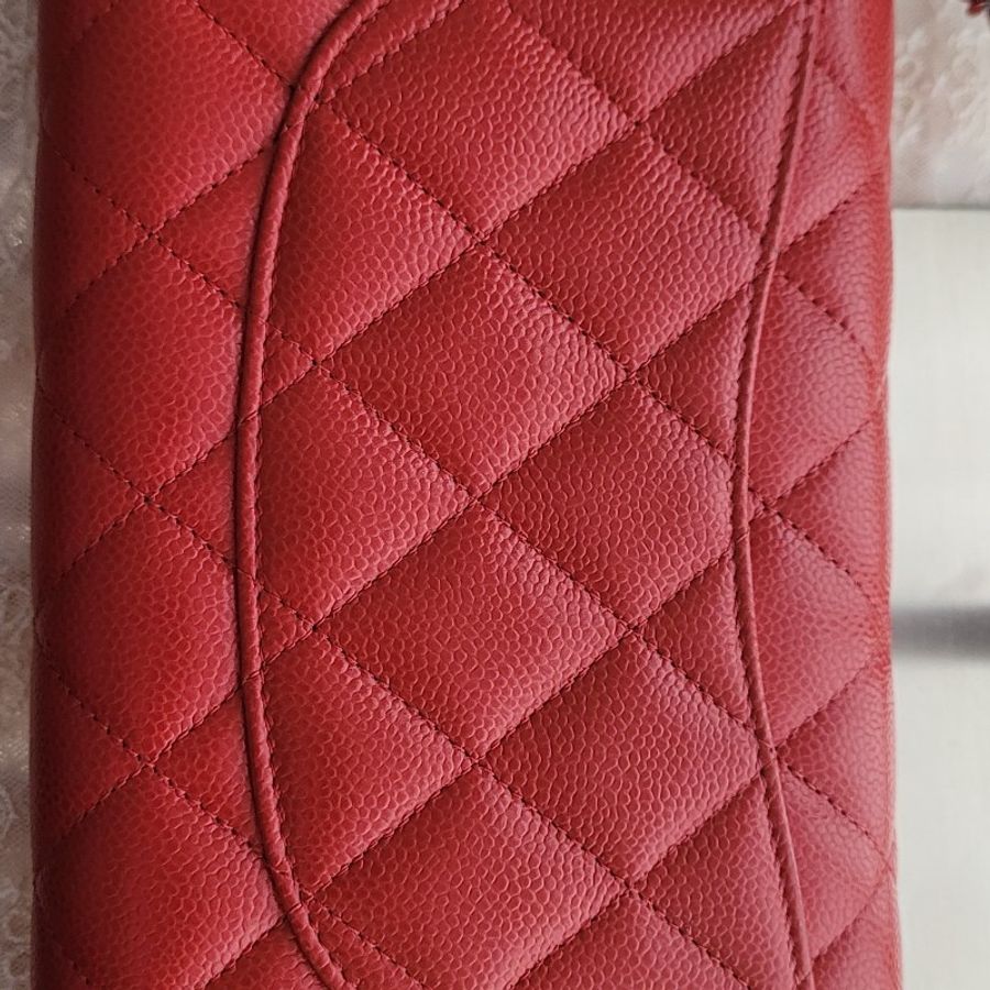 CHANEL 紅色荔枝皮 O PHONE HOLDER WITH CHAIN-12