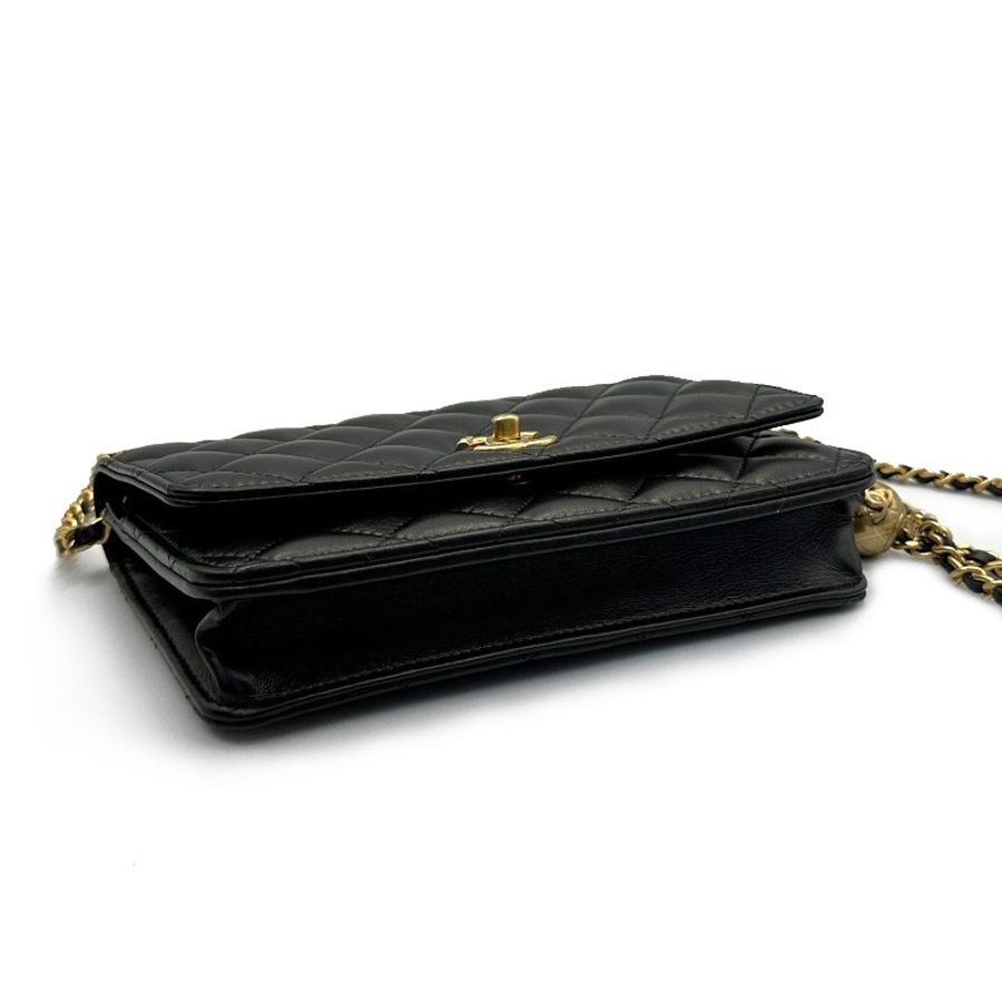 CHANEL 經典羊皮WOC - 金球黑金-4