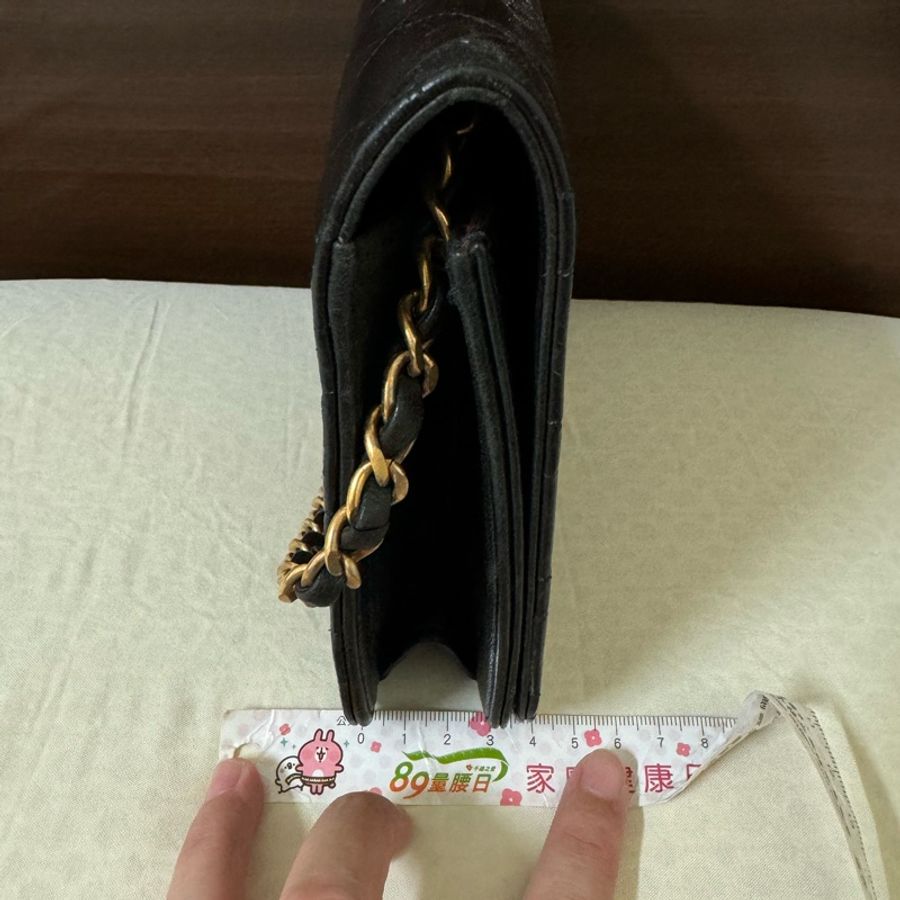 二手chanel黑金羊皮肩背包/信封包/平面羊皮包-6