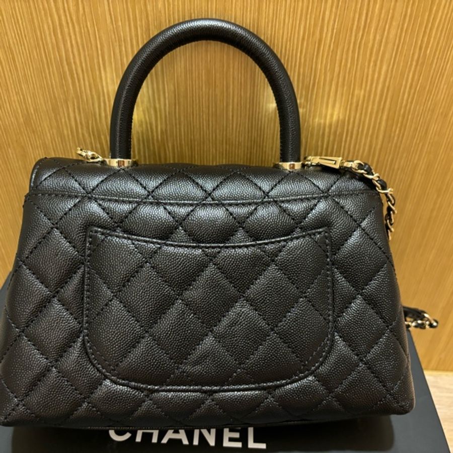 Chanel coco handle 24 荔枝牛皮黑色 (晶片)含絲巾價-8