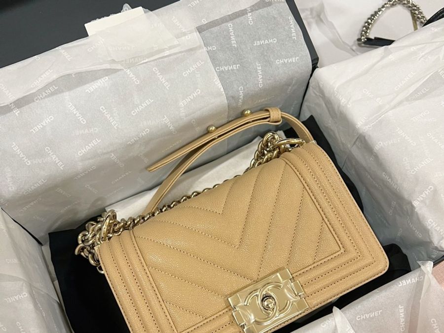 chanel boy20 山形紋 淡金釦 牛皮-0