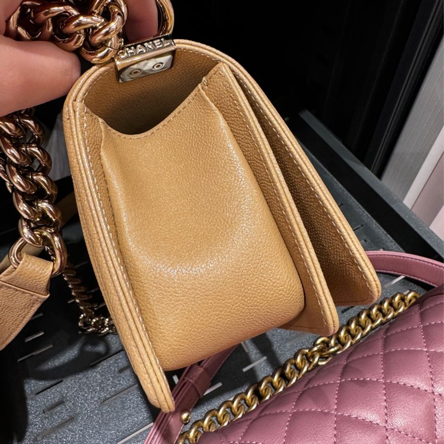 chanel boy20 山形紋 淡金釦 牛皮-4