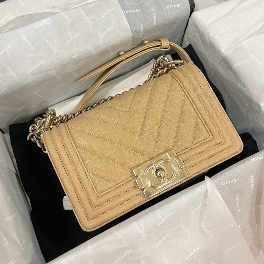 chanel boy20 山形紋 淡金釦 牛皮-8