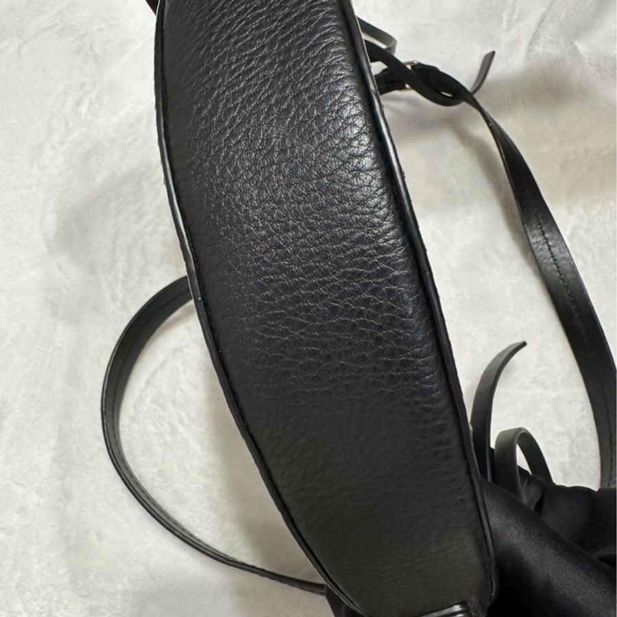 ✨MICHAEL KORS 月亮包-15