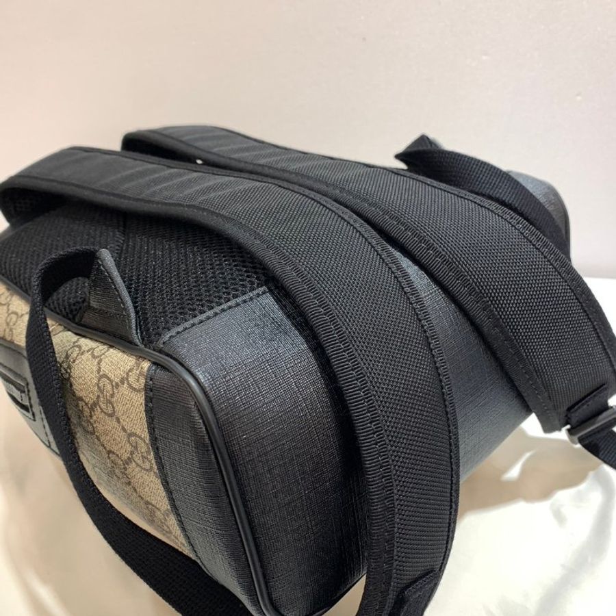GUCCI 新款PVC防水 雙肩包/小後背包 9成新-7