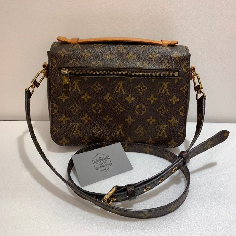 LV 斜背包/側背包/手提包/學院包 M44875 83成新-3