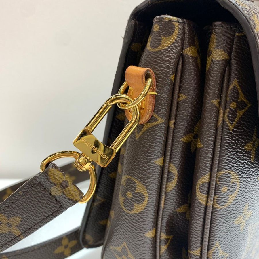 LV 斜背包/側背包/手提包/學院包 M44875 83成新-9