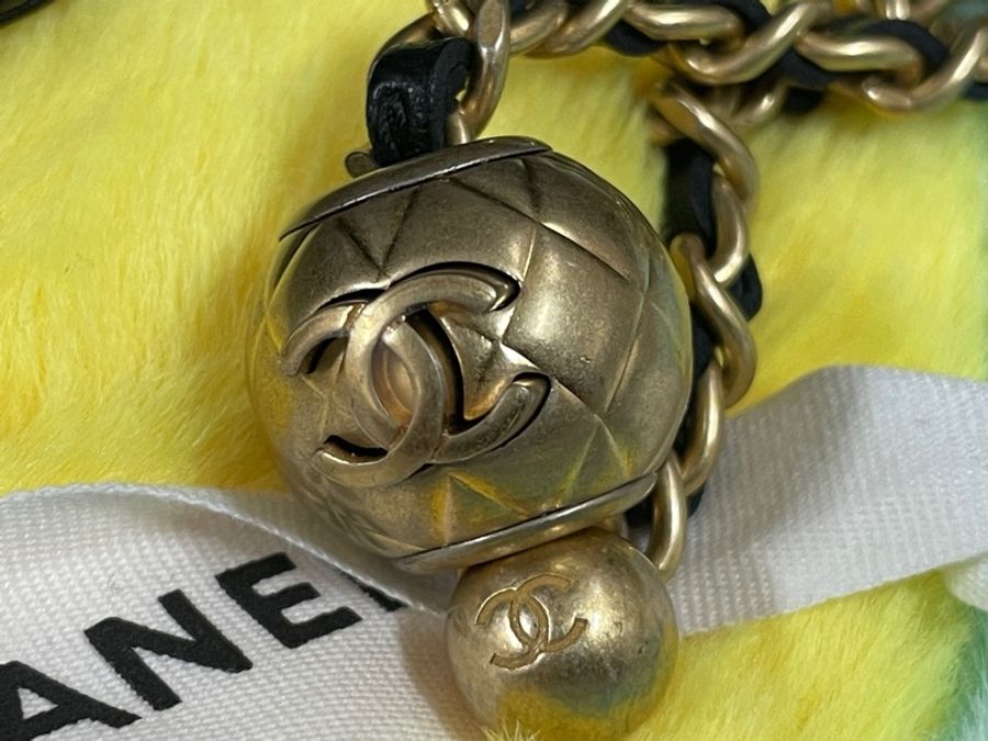 Chanel 黑金球小盒子-7