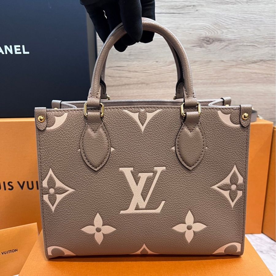LV On The Go PM 芯片款 斑鳩灰色/奶油色 灰色-4