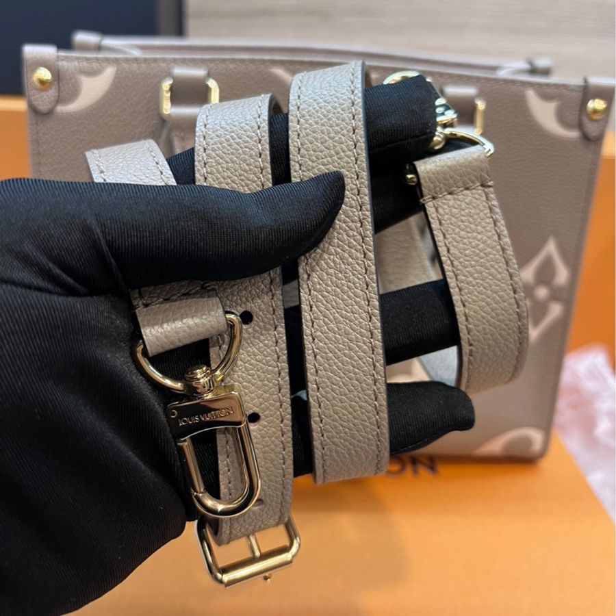 LV On The Go PM 芯片款 斑鳩灰色/奶油色 灰色-36