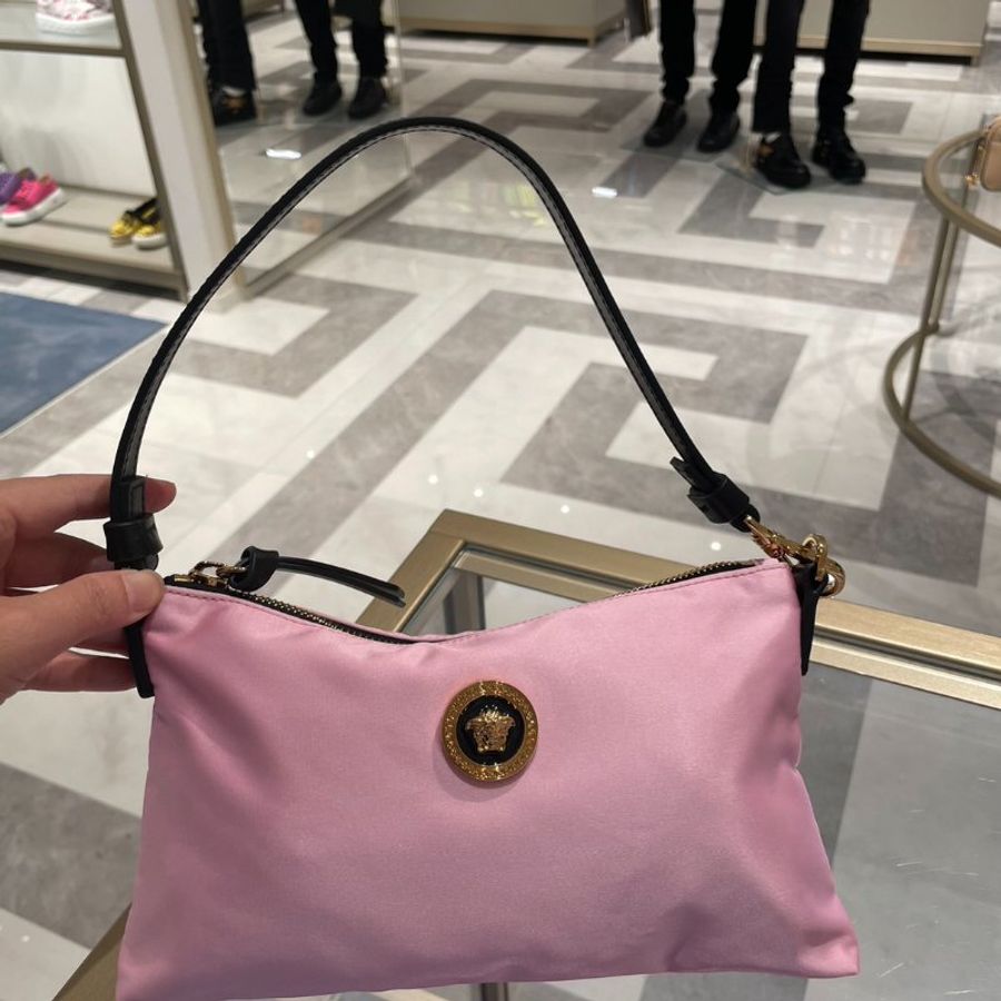 凡賽斯_ Versace 粉色尼龍肩包 經典梅杜莎 專櫃正品(全新品)-1