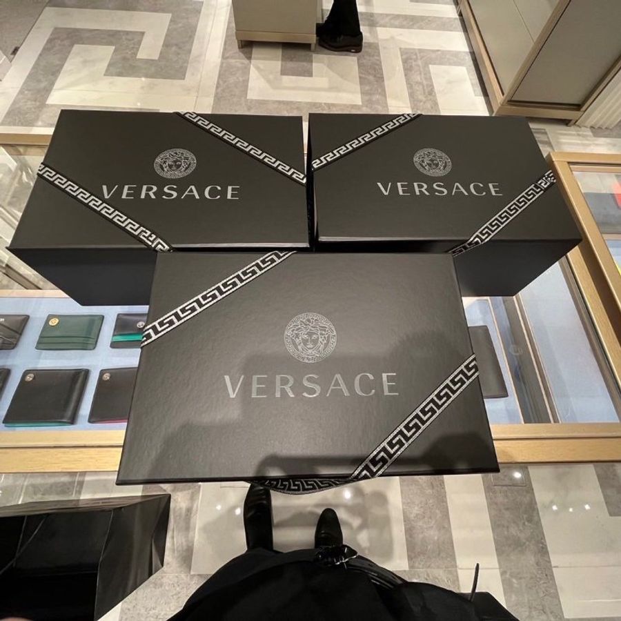 凡賽斯_ Versace 粉色尼龍肩包 經典梅杜莎 專櫃正品(全新品)-2