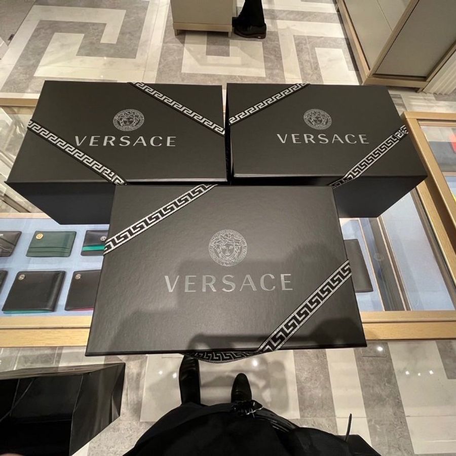 凡賽斯_ Versace 紅色菱格羊皮鍊包 經典梅杜莎 專櫃正品(全新品)-2