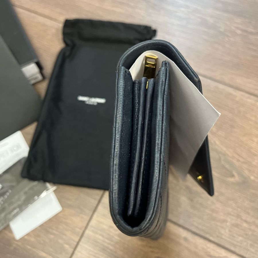 週末限時happy hour- YSL 深藍皮夾 金色 Logo-5