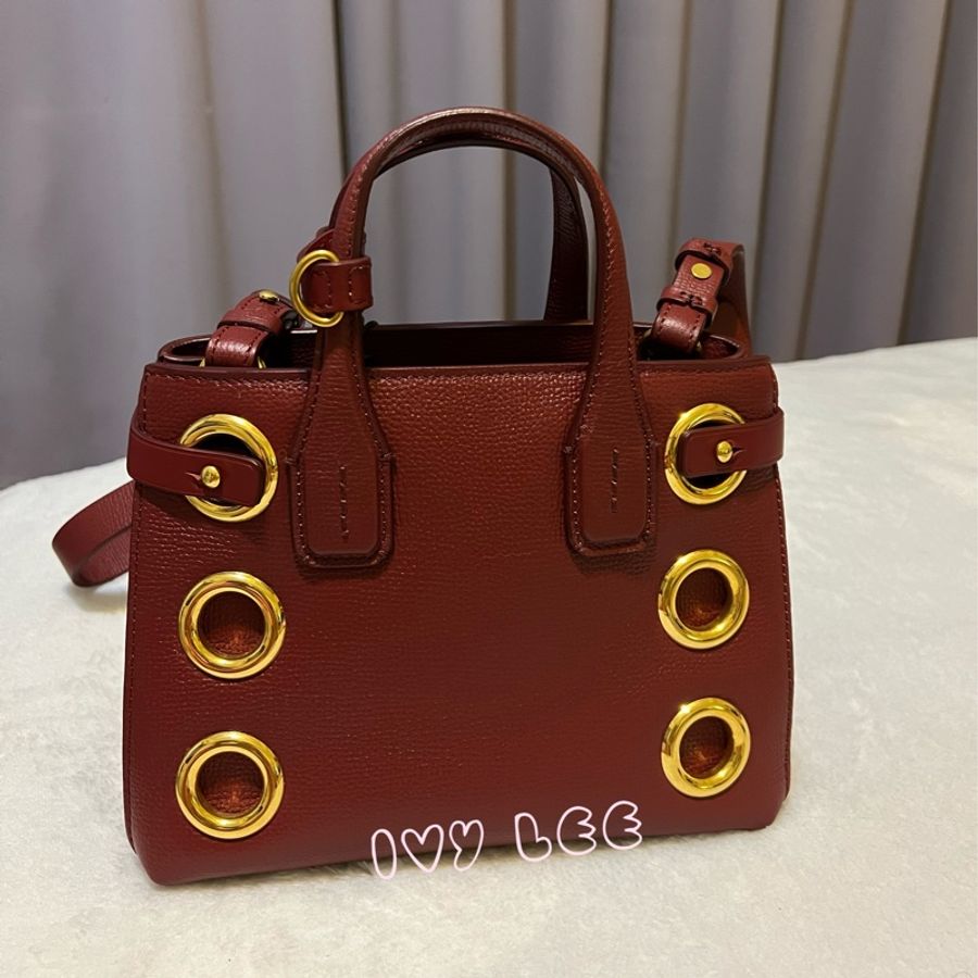 Burberry Banner - Baby 質感深紅色小牛皮 造型 金色環 斜背包 肩背包 近新 二手精品-1