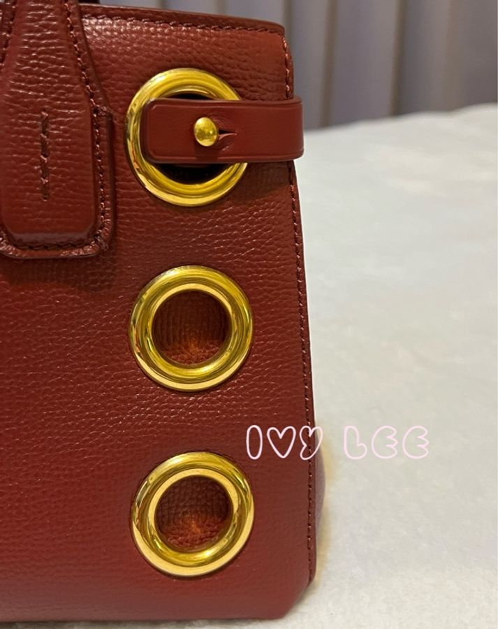 Burberry Banner - Baby 質感深紅色小牛皮 造型 金色環 斜背包 肩背包 近新 二手精品-10