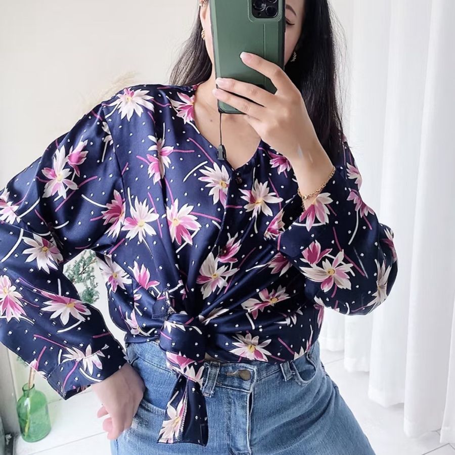 深藍浪漫花卉日式優雅少女 古著亮滑布面襯衫上衣 vintage Shirt-3