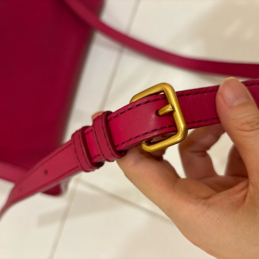 Marc by Marc Jacobs桃紅色方包-5