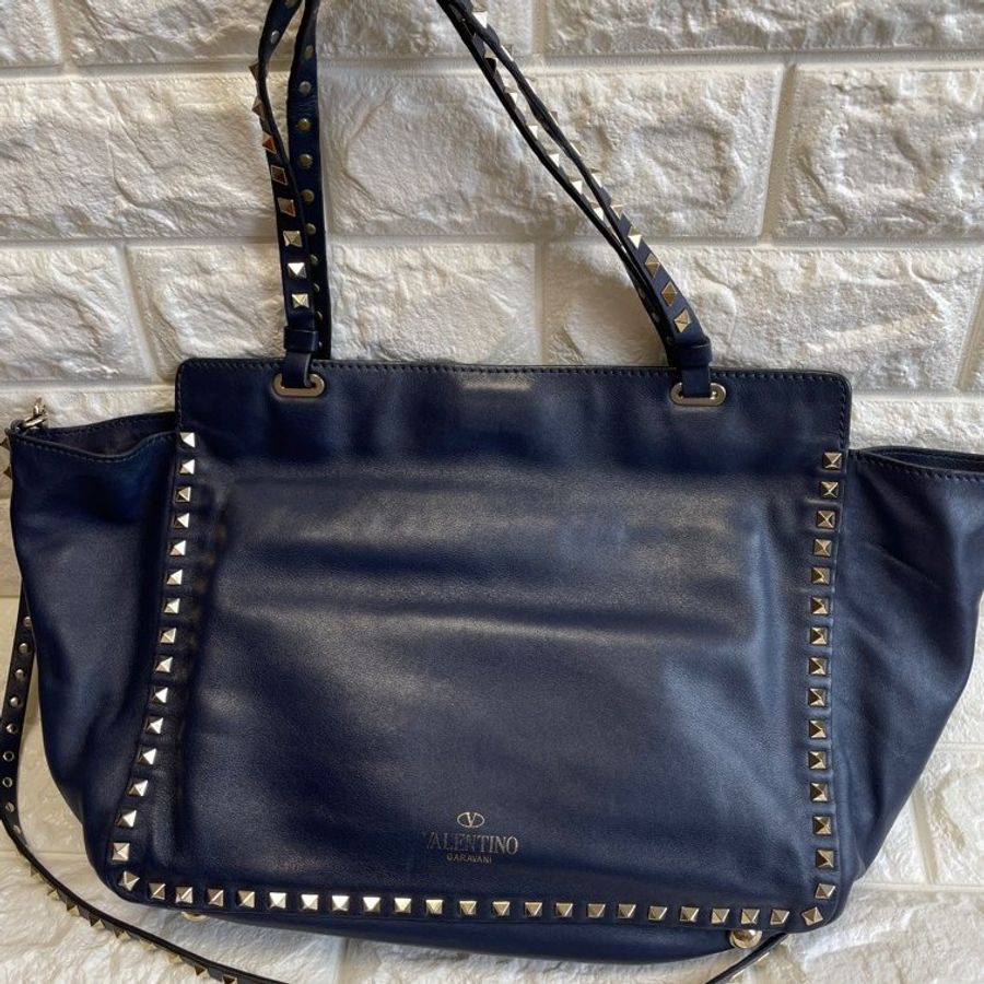 Valentino Garavani ROCKSTUD LEATHER CROSSBODY BAG-1