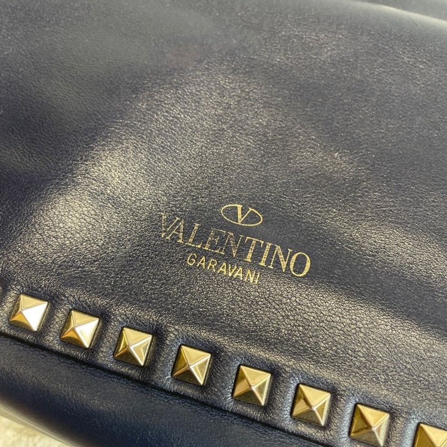 Valentino Garavani ROCKSTUD LEATHER CROSSBODY BAG-16