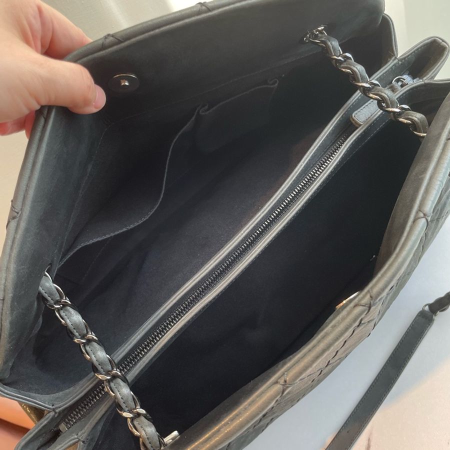 Chanel 黑色菱格鞣製牛皮大肩背包-5