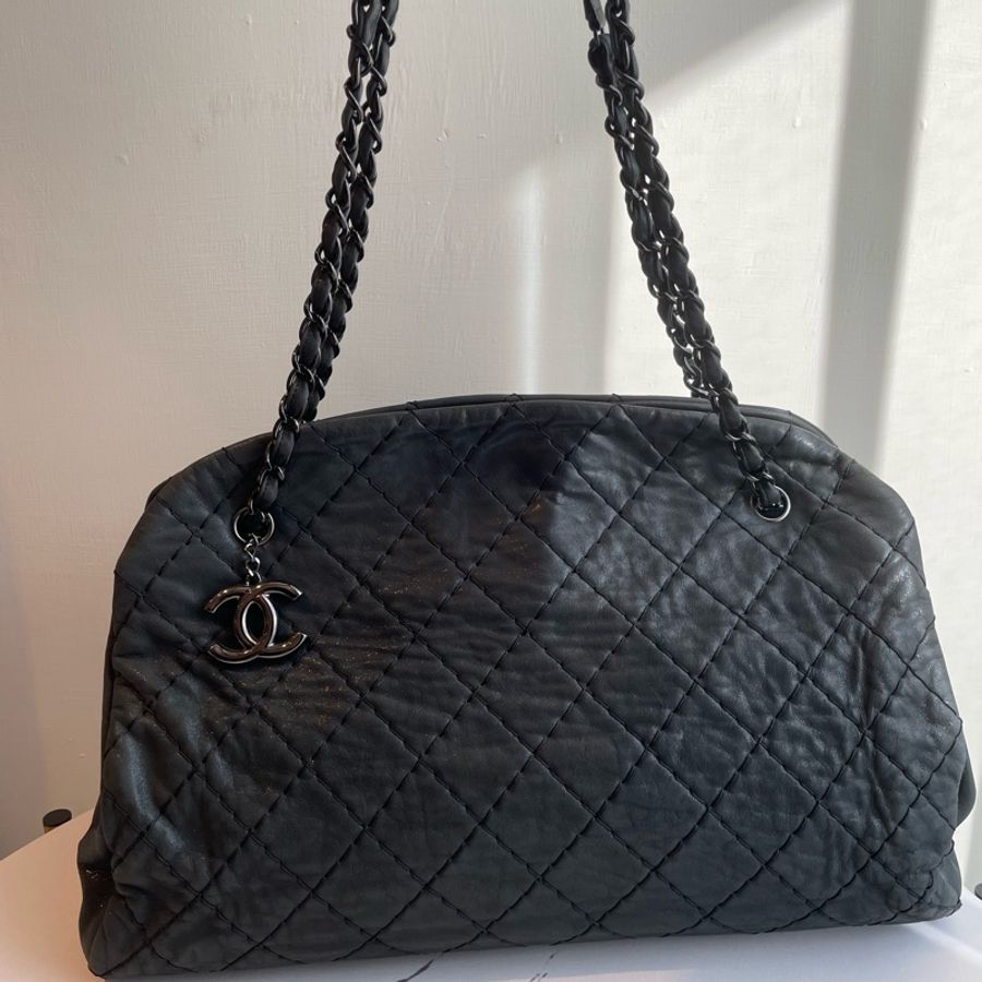 Chanel 黑色菱格鞣製牛皮大肩背包-10