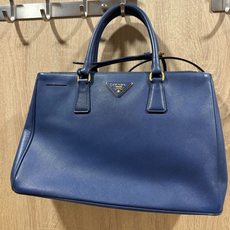 Prada 寶藍色殺手包-0