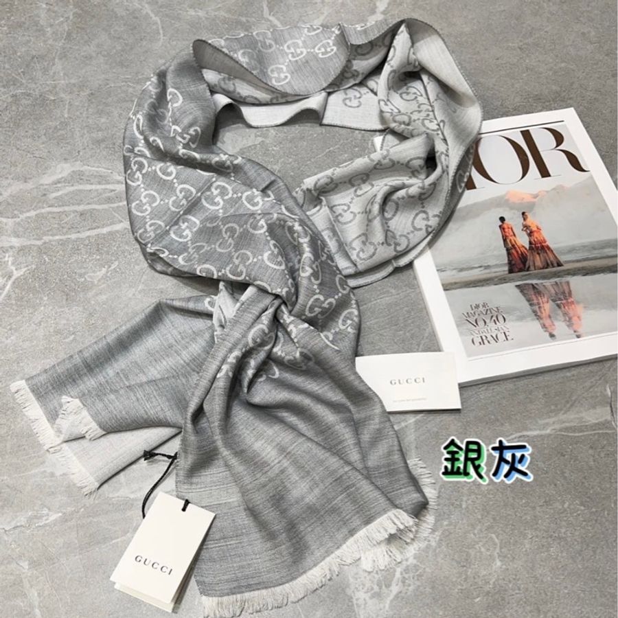 全新Gucci銀灰色羊毛圍巾（產地義大利）-12