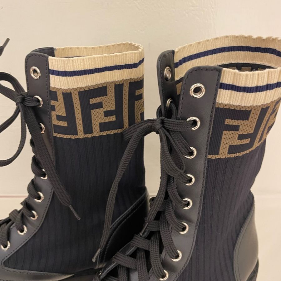 fendi黑色logo短靴-6