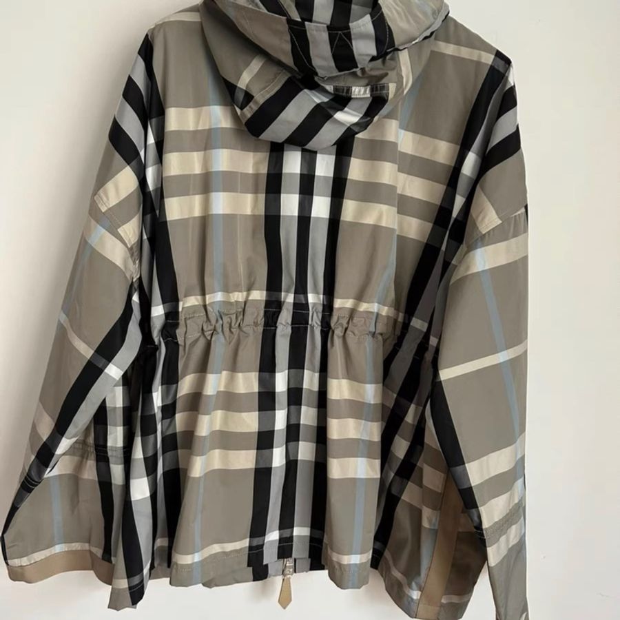 Burberry 連帽收腰風衣外套 M-1