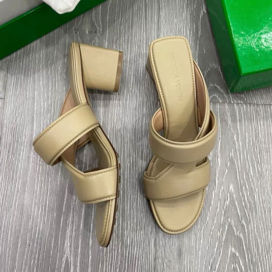 BOTTEGA VENETA 穆勒高跟涼鞋 35號 輕微穿著痕跡 配件盒子防塵袋，跟高5.5cm-1