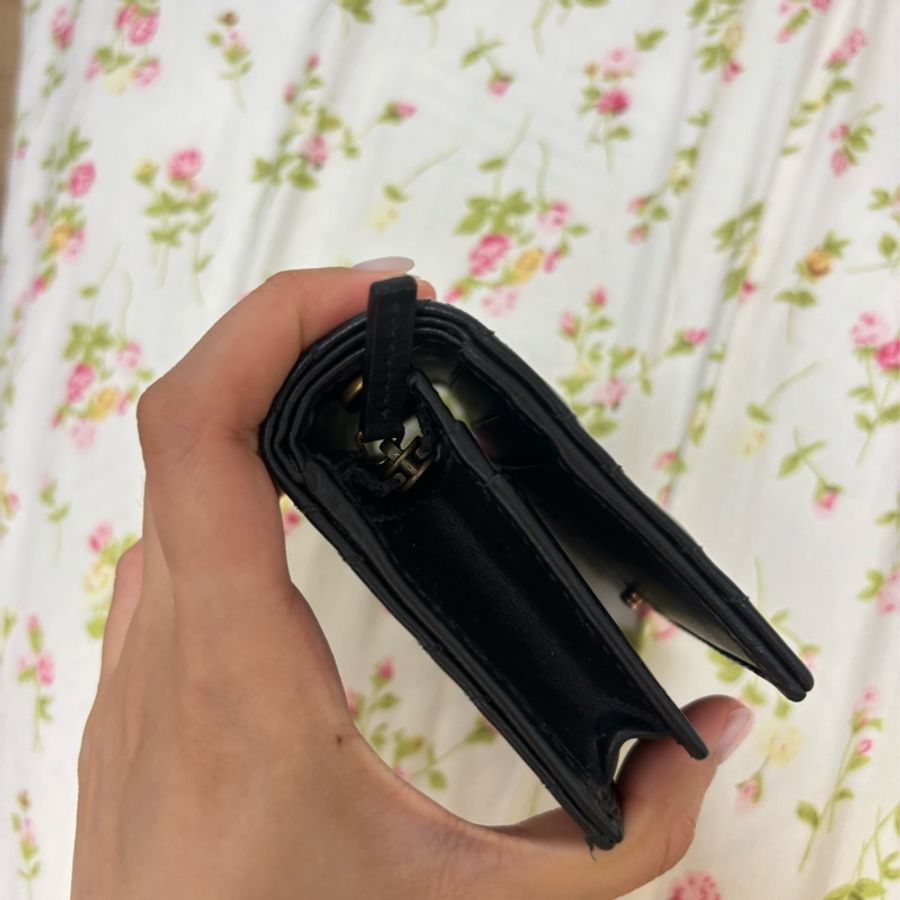 Gucci 黑色經典款鏈條皮夾錢包-2