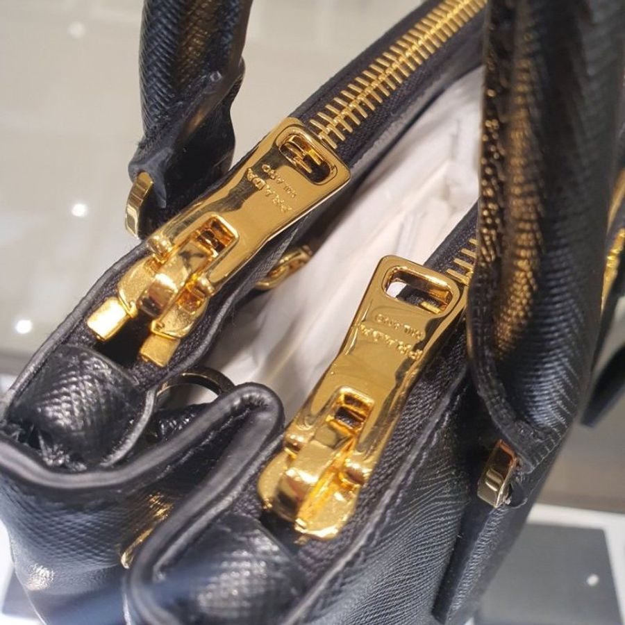 🌿春季限時降價🌿Prada 1BA906 Galleria Nano小巧型 Saffiano 包 黑色-11