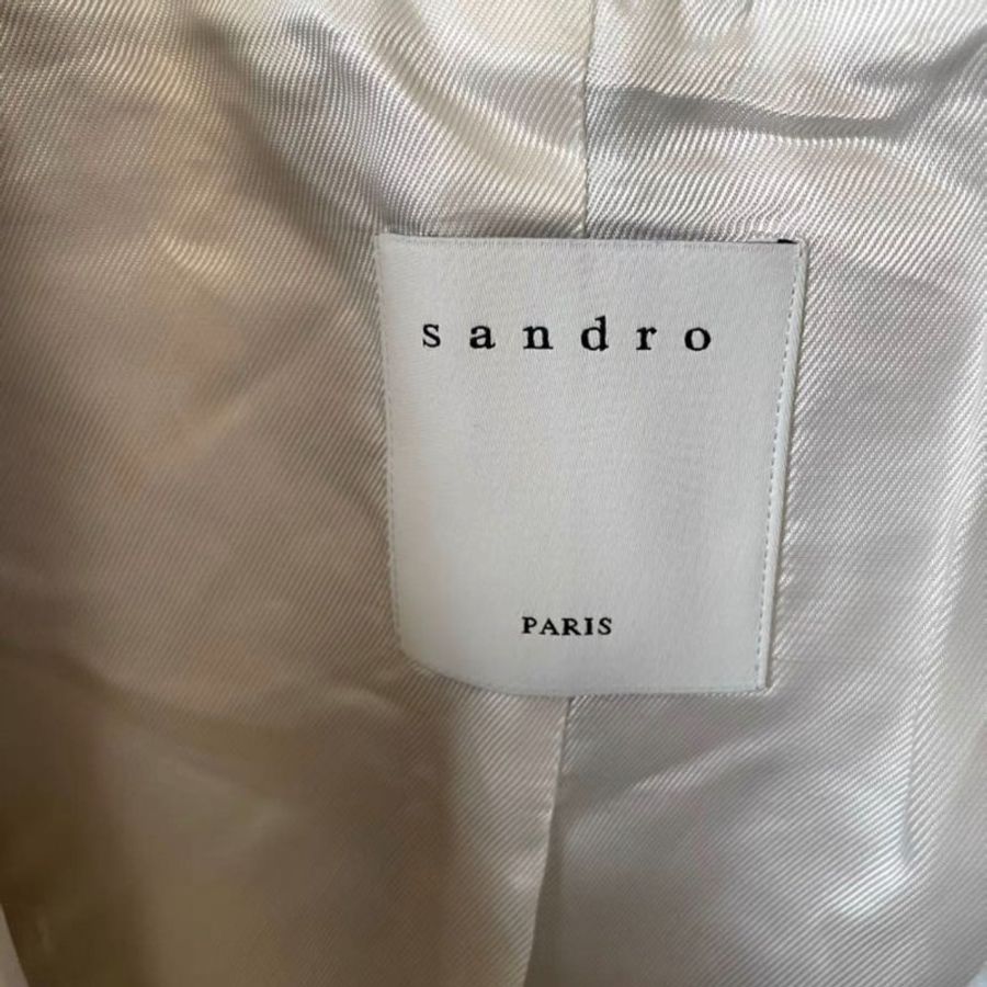 sandro 刺繡拼接牛仔外套 全新有吊牌 36號，胸圍100，衣長57 原價一萬六千左右-3