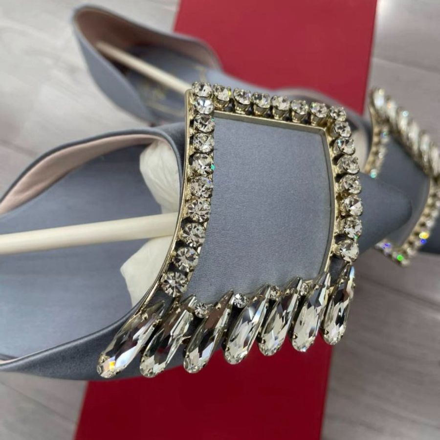 Roger Vivier 鑽扣藍色緞面平底鞋 34.5號，僅試穿，配件有鞋盒 鞋子偏大一號，35.5號也可以穿-1