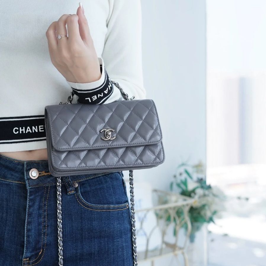 ❌已售❌ Chanel 23k 水鑽手柄 WOC 深灰 秋冬top handle-0