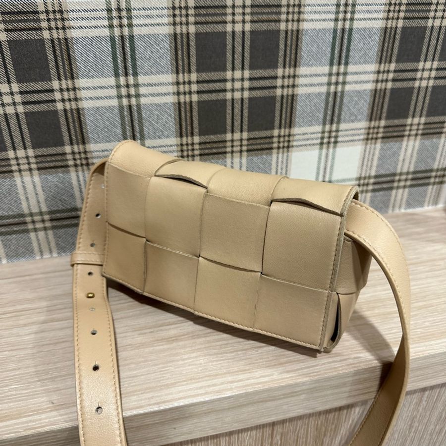 BOTTEGA VENETA CASSETTE 8格編織包-7