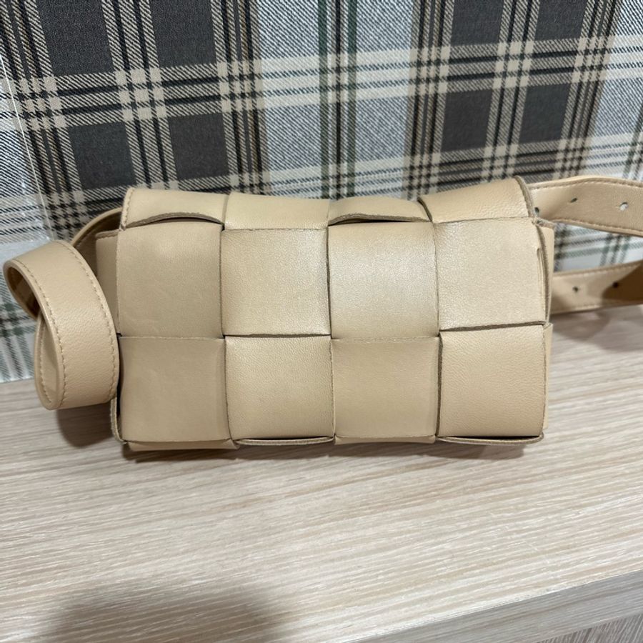 BOTTEGA VENETA CASSETTE 8格編織包-8