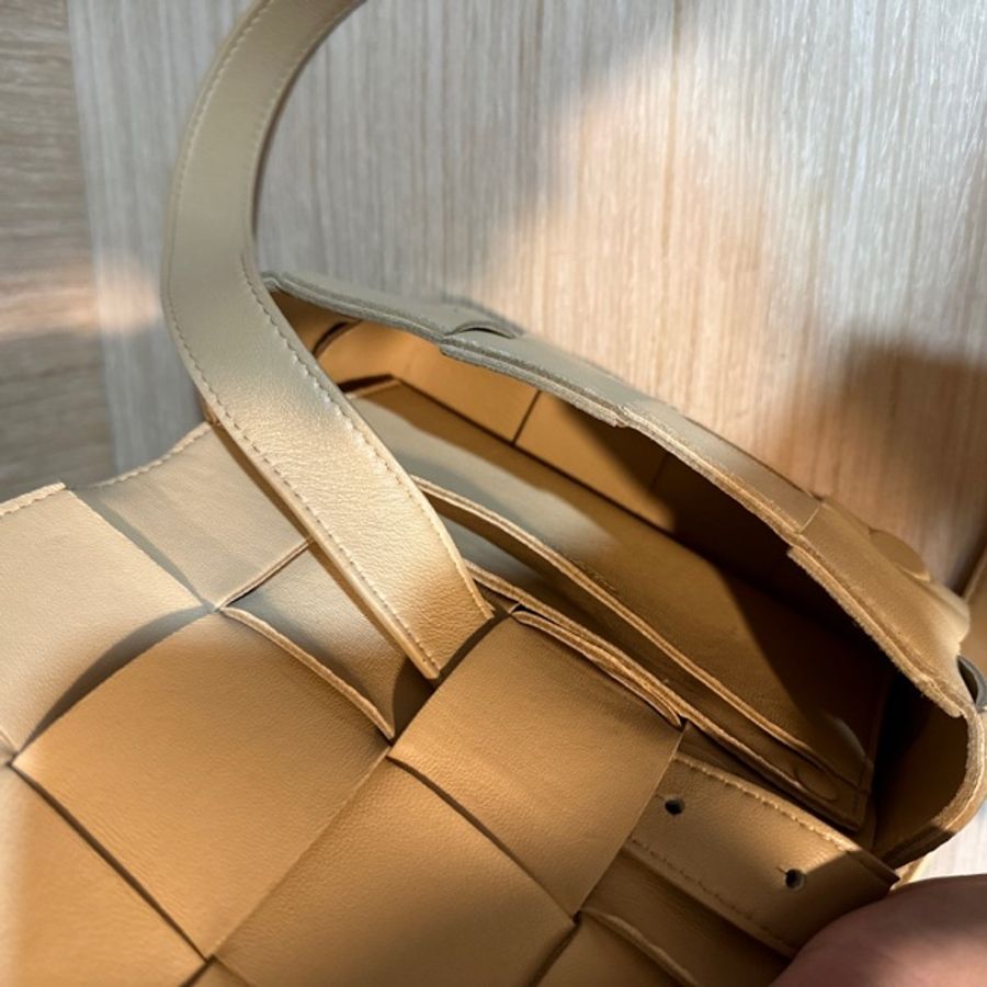 BOTTEGA VENETA CASSETTE 8格編織包-10