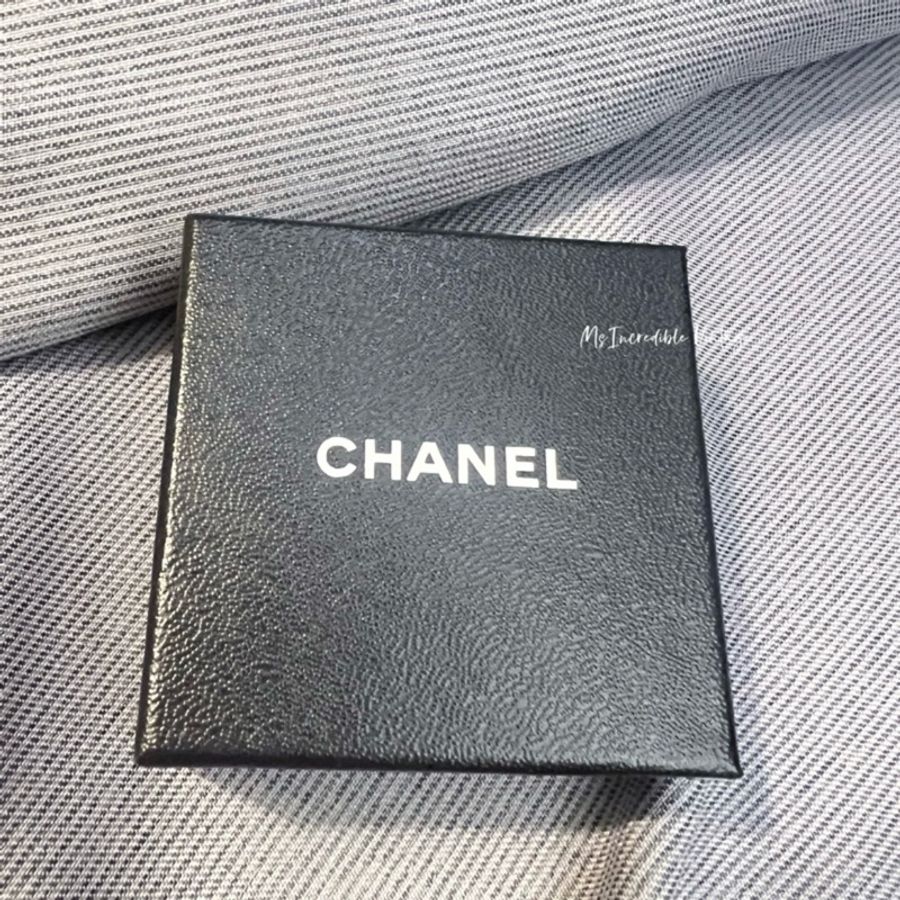 Chanel立體磨砂金牌耳環-5